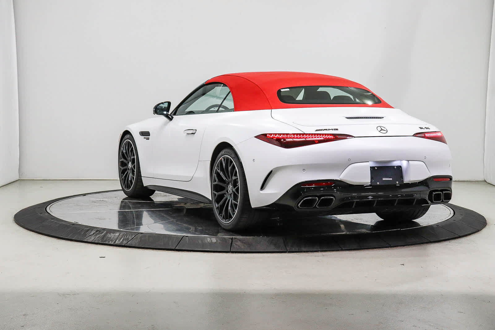 New 2027 Mercedes-Benz SL 55 AMG 4MATIC image 2