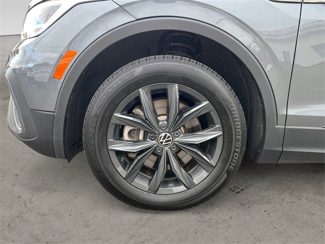 Used 2024 Volkswagen Tiguan SE image 14