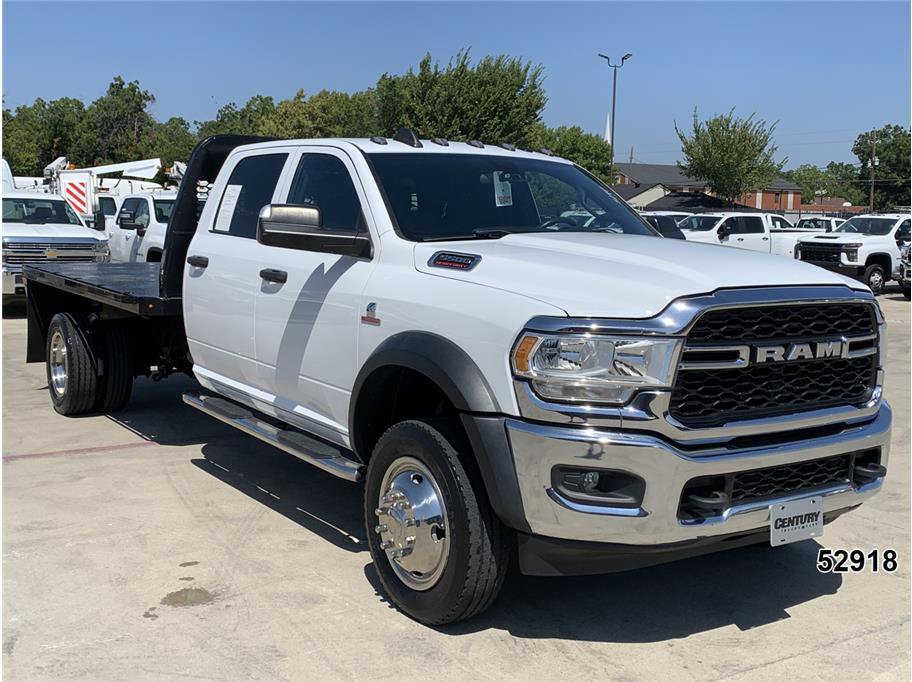 Used 2022 RAM 5500 Tradesman w/ Chrome Appearance Group AWD/4WD image 3