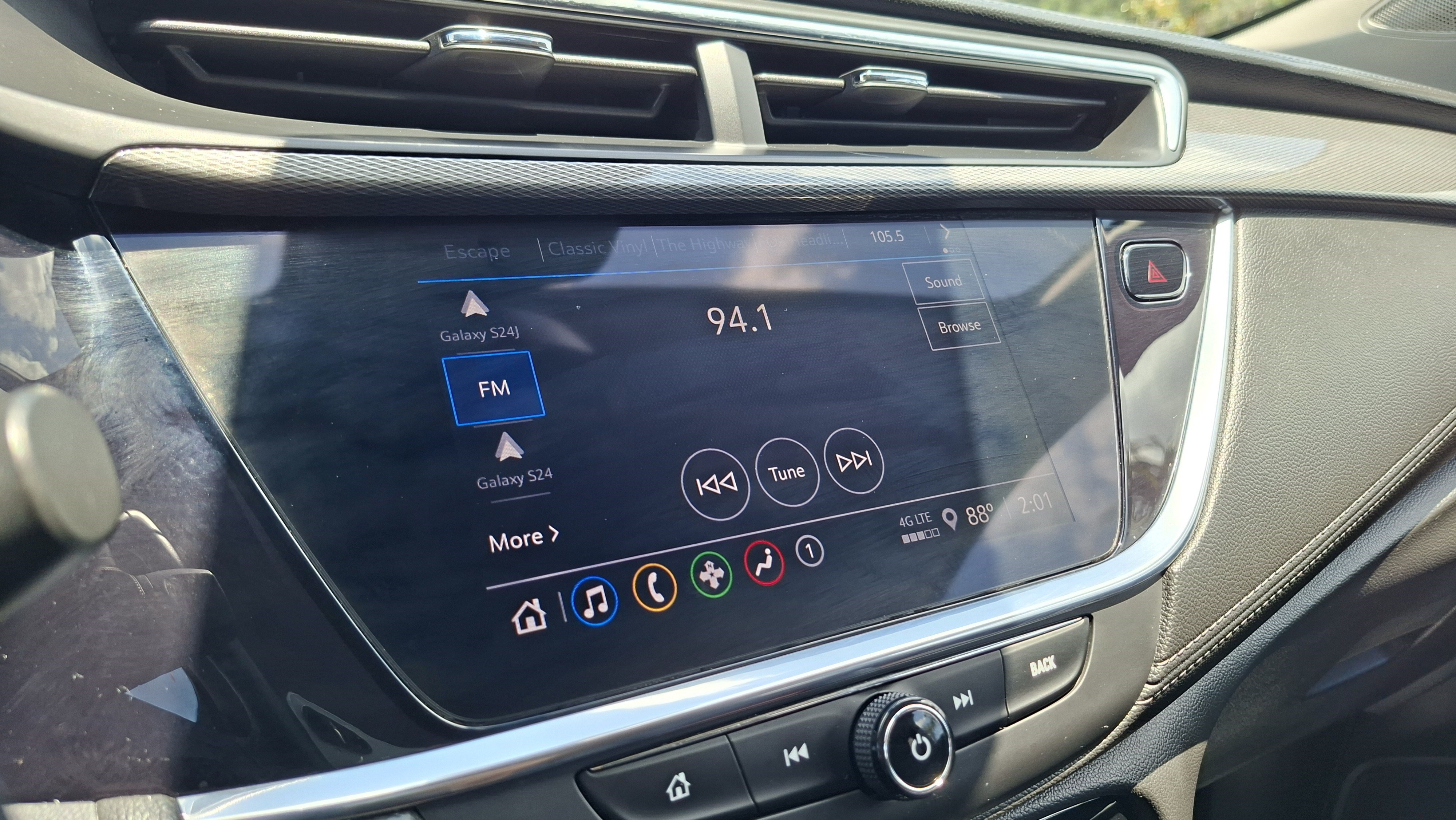 Used 2022 Buick Encore GX Essence w/ Sport Touring Package FWD image 14