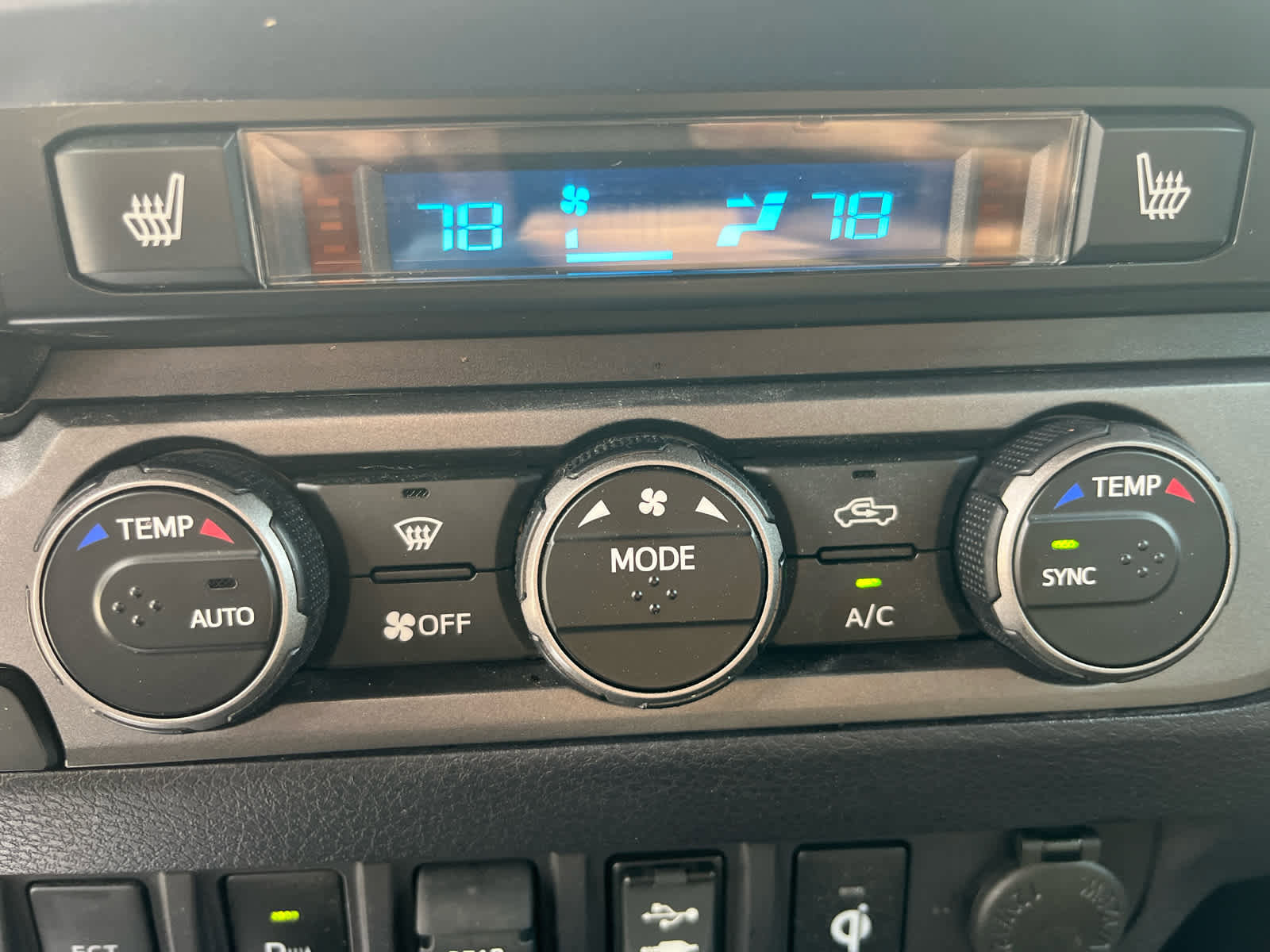 Used 2019 Toyota Tacoma TRD Off-Road image 19