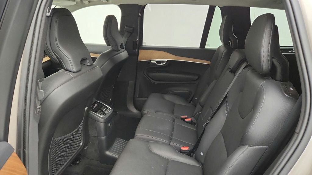 Used 2024 Volvo XC90 T8 Plus w/ Protection Package Premier AWD/4WD image 20