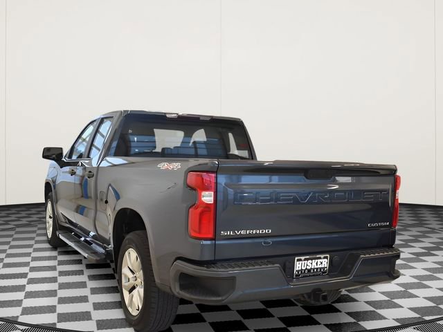 Used 2020 Chevrolet Silverado 1500 Custom w/ Custom Value Package AWD/4WD image 10