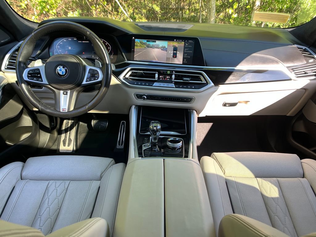Used 2021 BMW X6 M50i w/ Executive Package AWD/4WD image 13