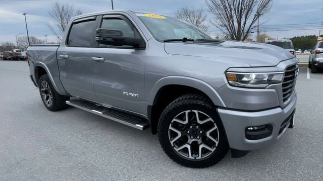 Used 2025 RAM 1500 Laramie w/ Sport Appearance Package AWD/4WD image 8