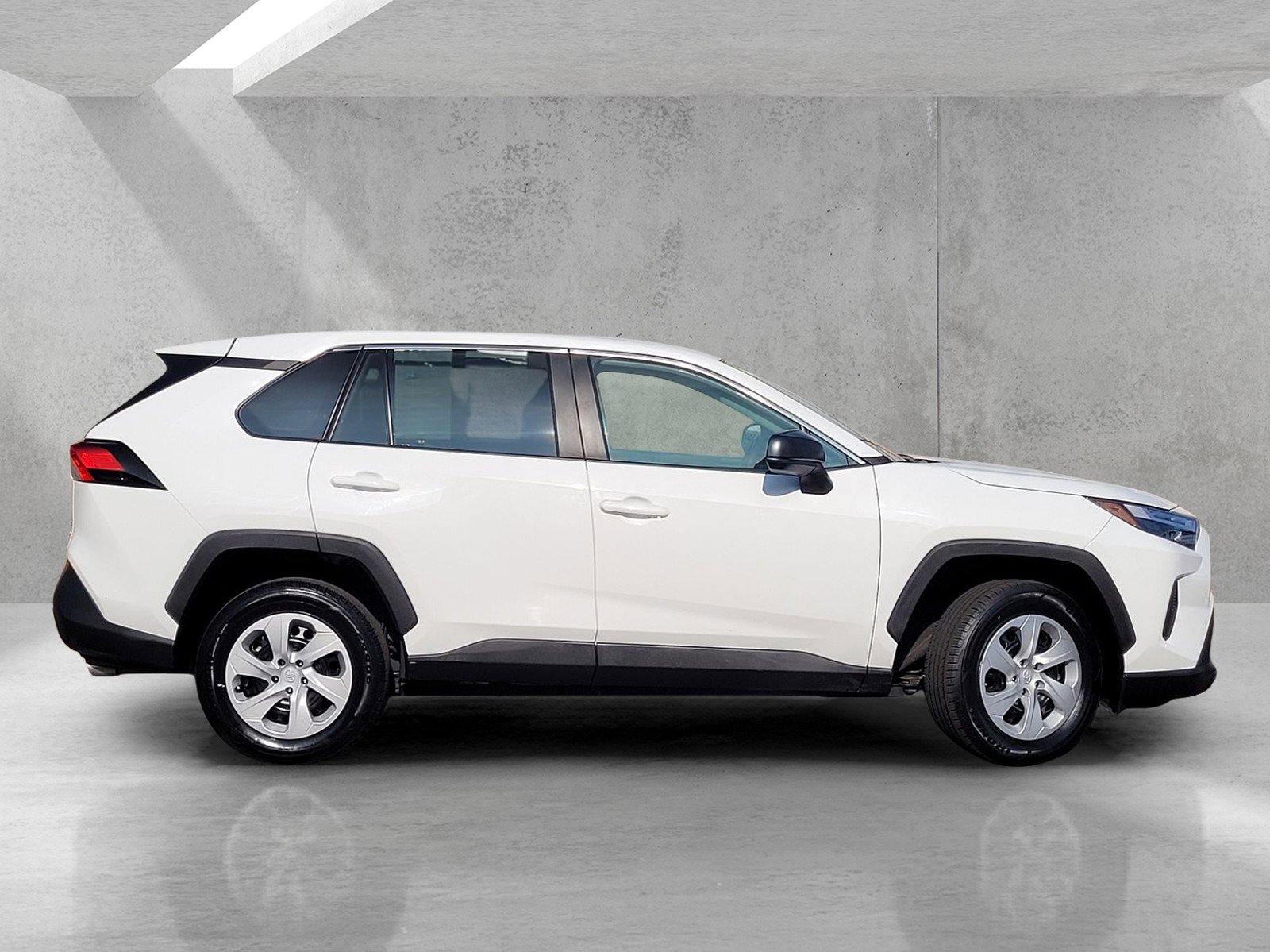 Used 2024 Toyota RAV4 LE image 3