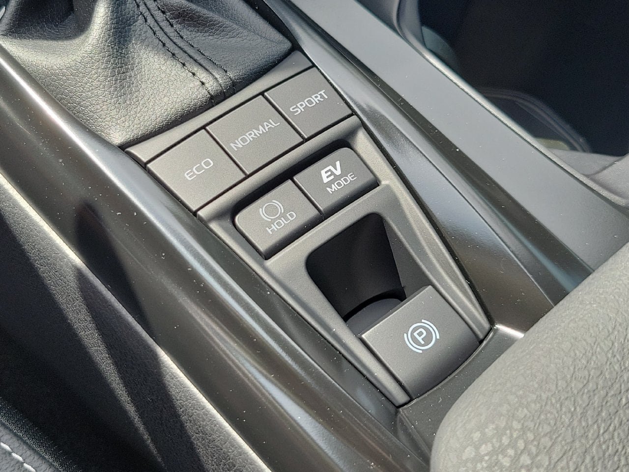 Used 2026 Toyota Camry SE w/ Convenience Package FWD image 29