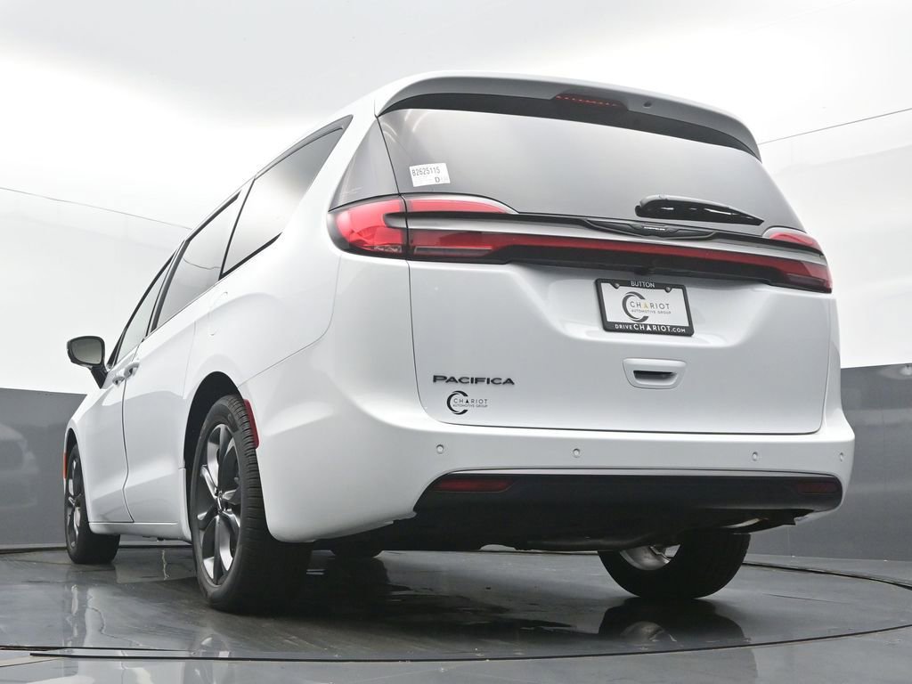 New 2026 Chrysler Pacifica Select image 49