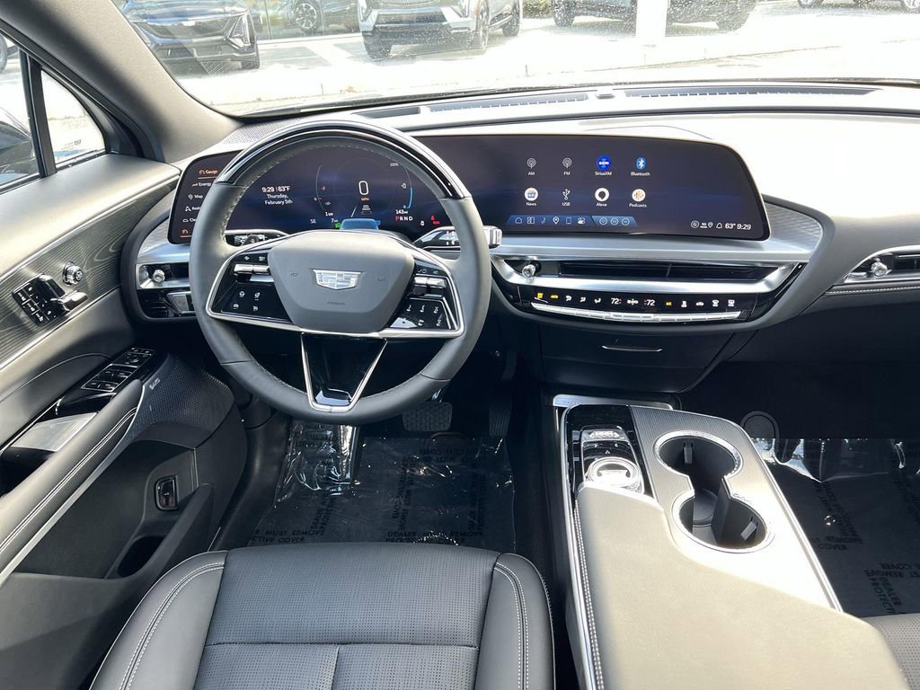 New 2025 Cadillac Lyriq Sport image 11