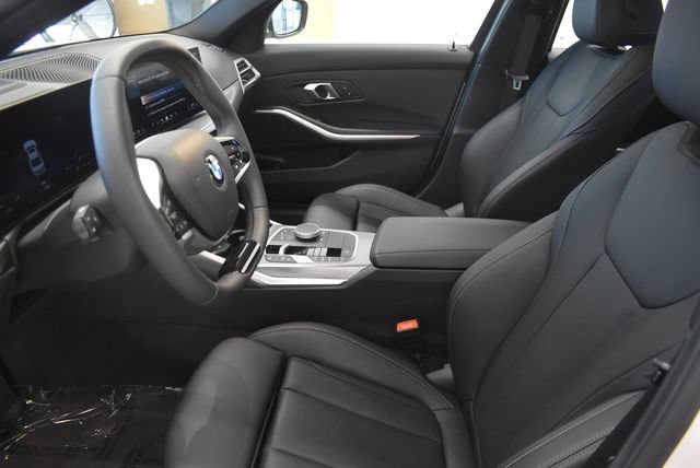 Used 2026 BMW 330i xDrive Sedan AWD/4WD image 22