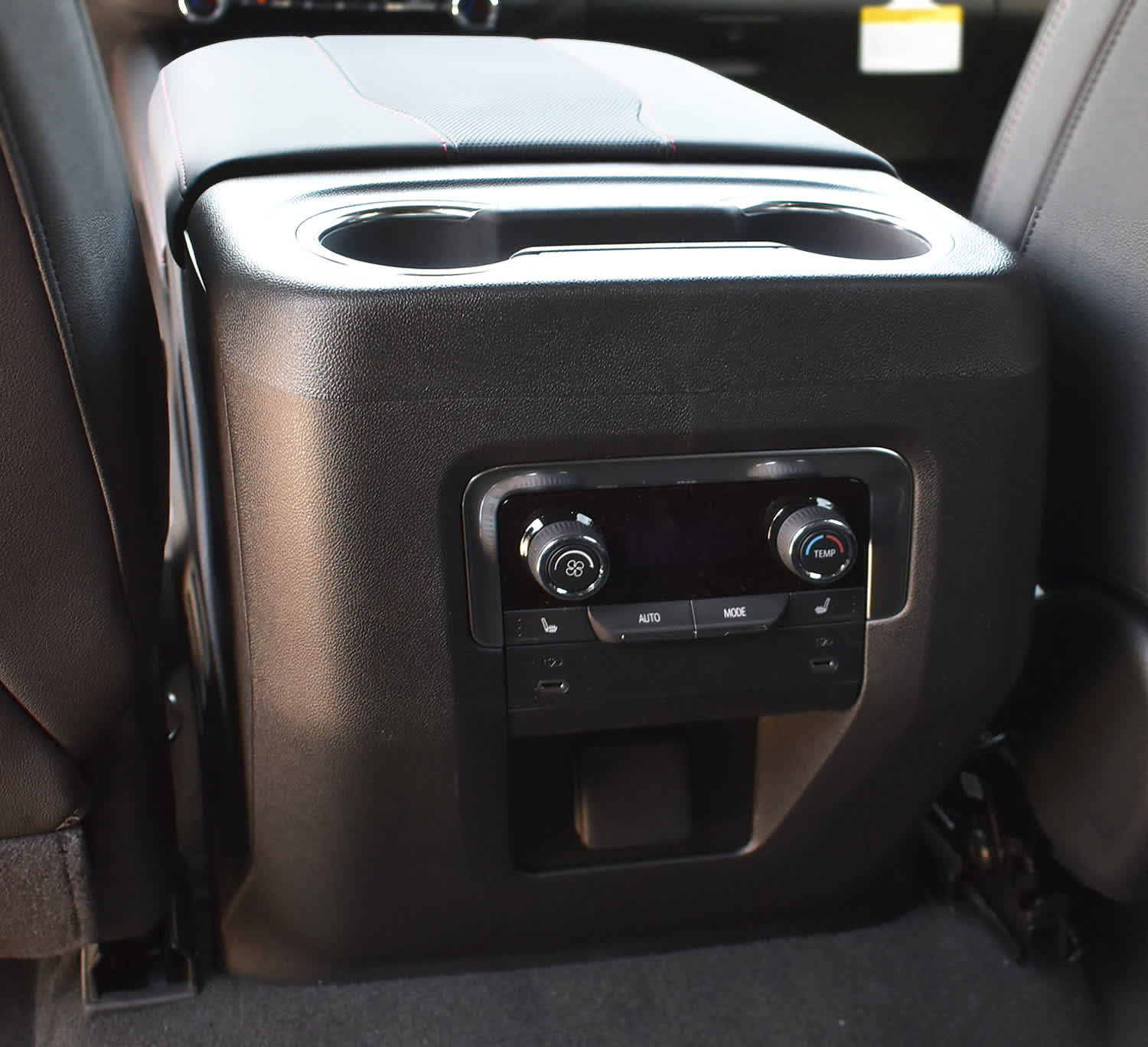 New 2026 Chevrolet Tahoe Premier w/ Sun And Tow Package AWD/4WD image 10