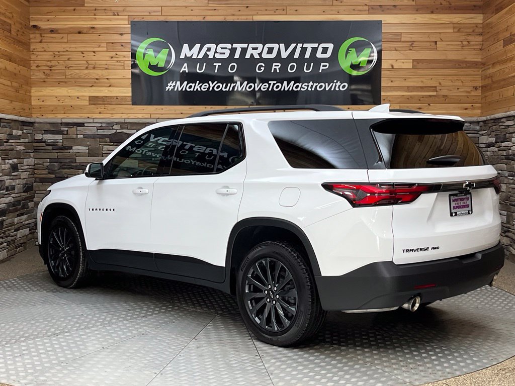Used 2023 Chevrolet Traverse RS AWD/4WD image 31