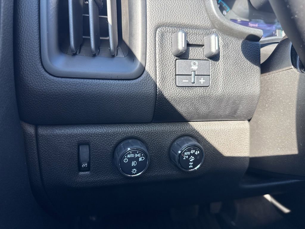 Used 2020 Chevrolet Colorado ZR2 w/ Colorado ZR2 Bison Edition image 23