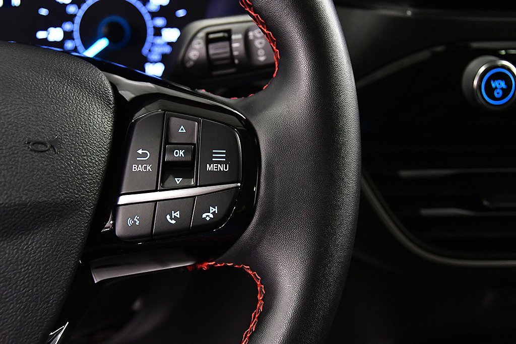 Used 2022 Ford Escape SEL w/ SEL Stealth AWD Package image 20