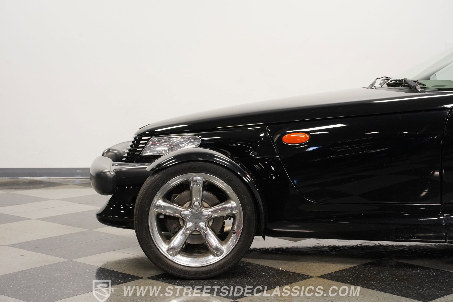 Used 2000 Plymouth Prowler image 23