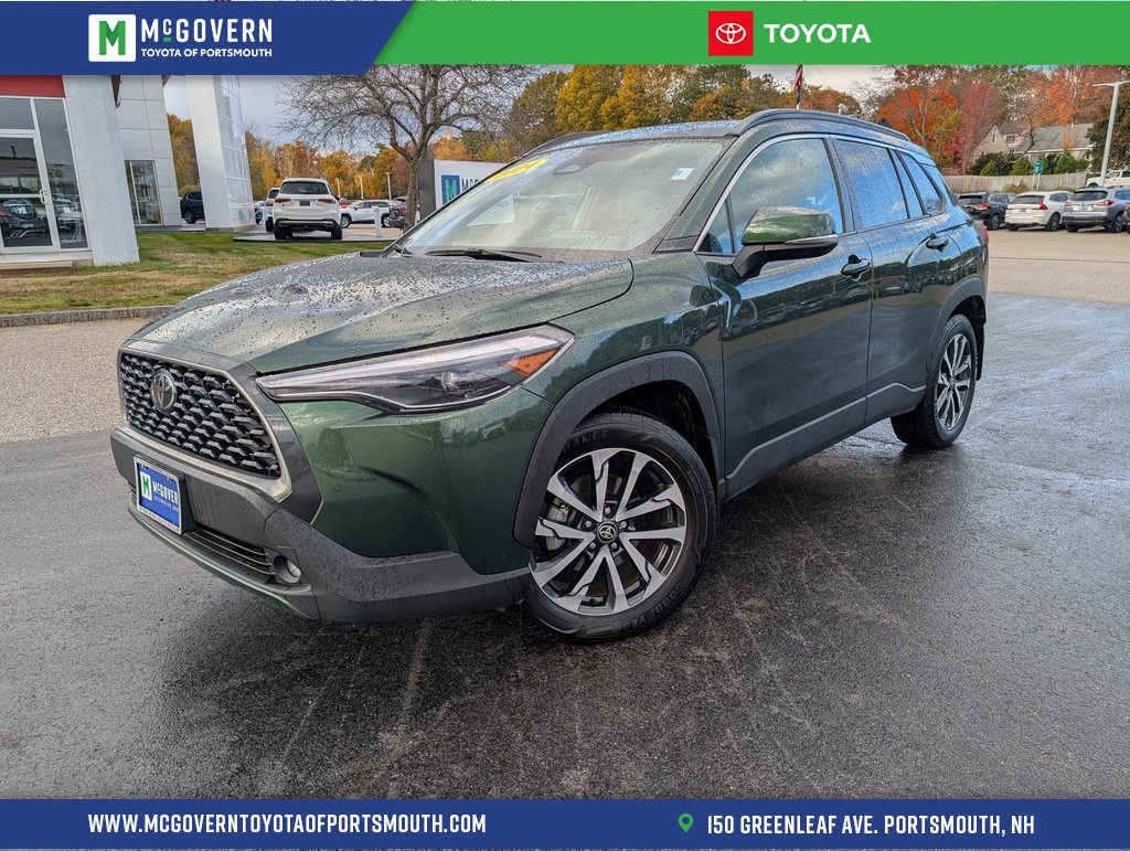 Used 2024 Toyota Corolla Cross XLE w/ Convenience Package image 1