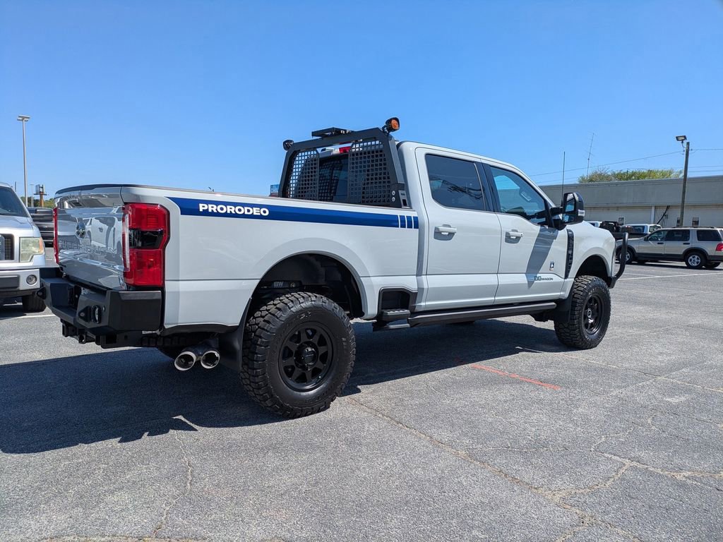 New 2026 Ford F250 Lariat w/ Black Appearance Package image 4