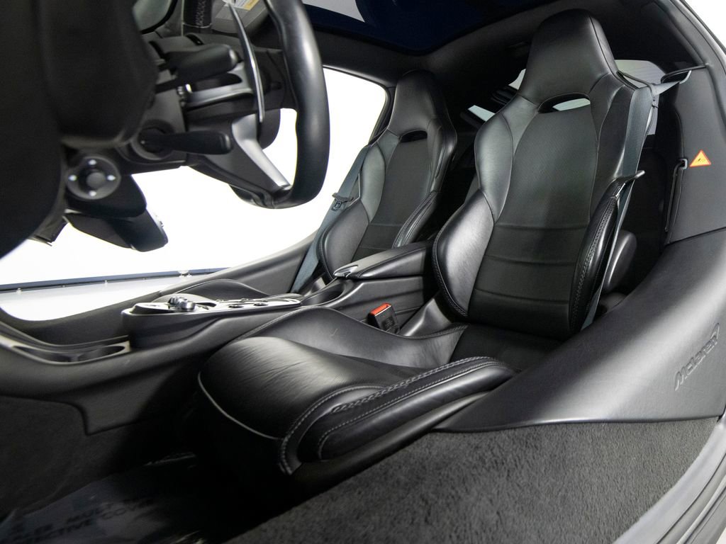 Used 2021 McLaren GT image 31