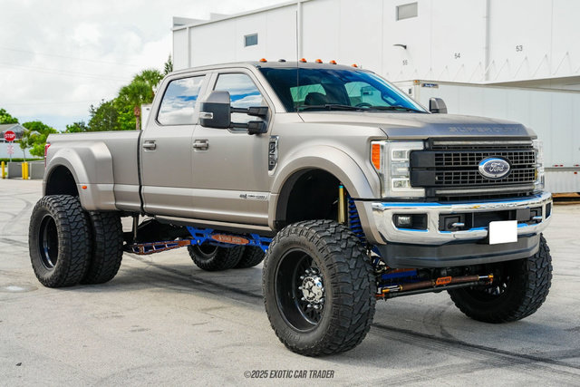 Used 2017 Ford F450 King Ranch w/ King Ranch Ultimate Package AWD/4WD image 12