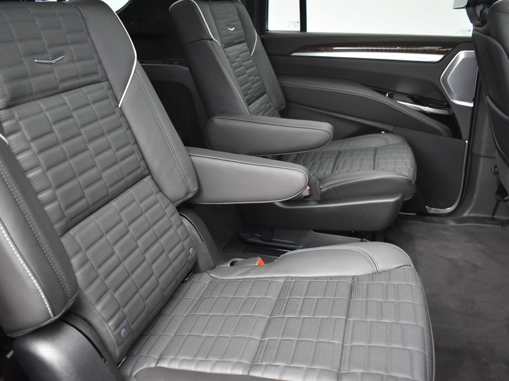 Certified 2026 Cadillac Escalade ESV Platinum Sport w/ LPO, ONYX Package image 36