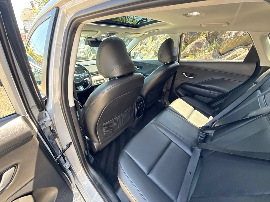 Certified 2024 Hyundai Kona Limited FWD image 24