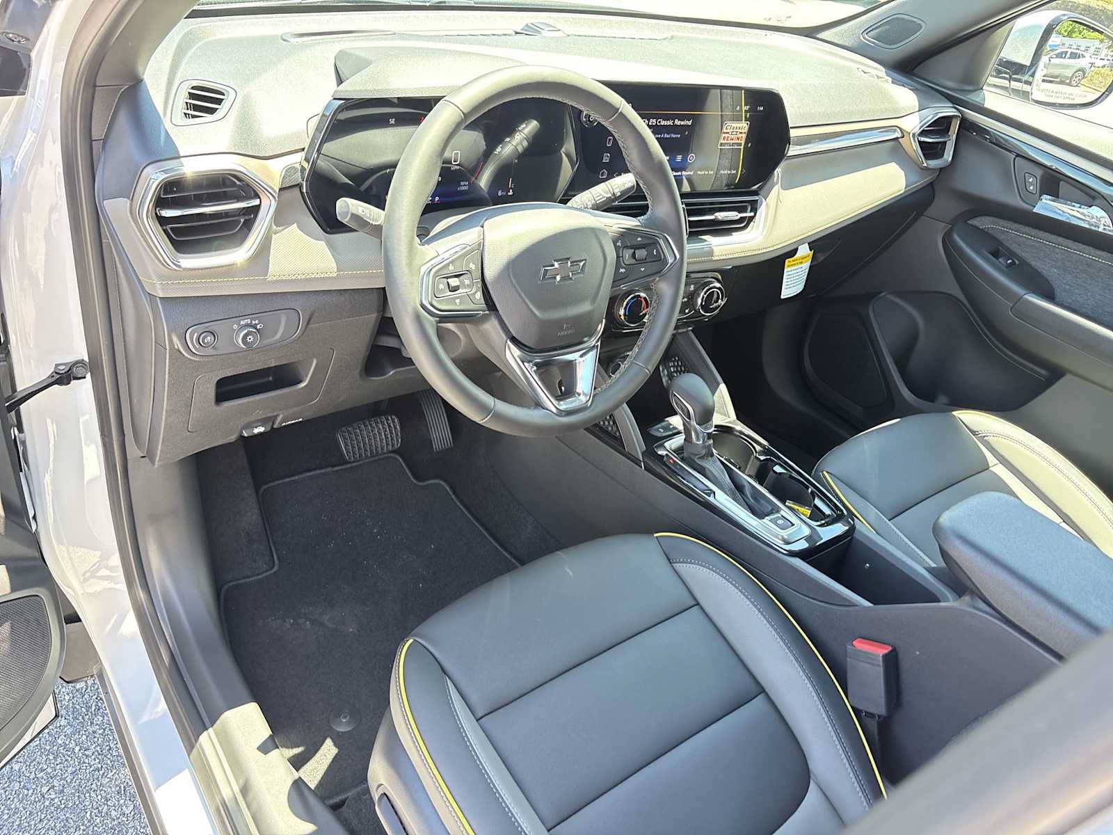New 2026 Chevrolet TrailBlazer ACTIV w/ Driver Confidence Package AWD/4WD image 10