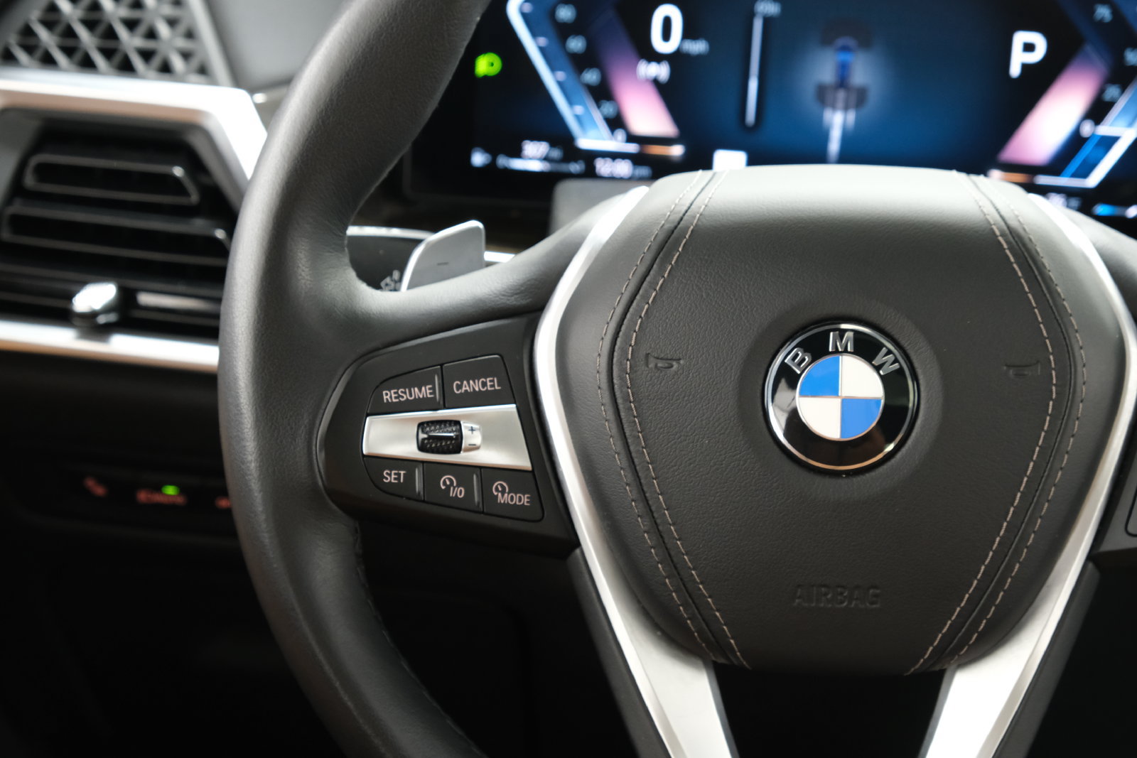 Used 2024 BMW X5 xDrive40i w/ Premium Package AWD/4WD image 12