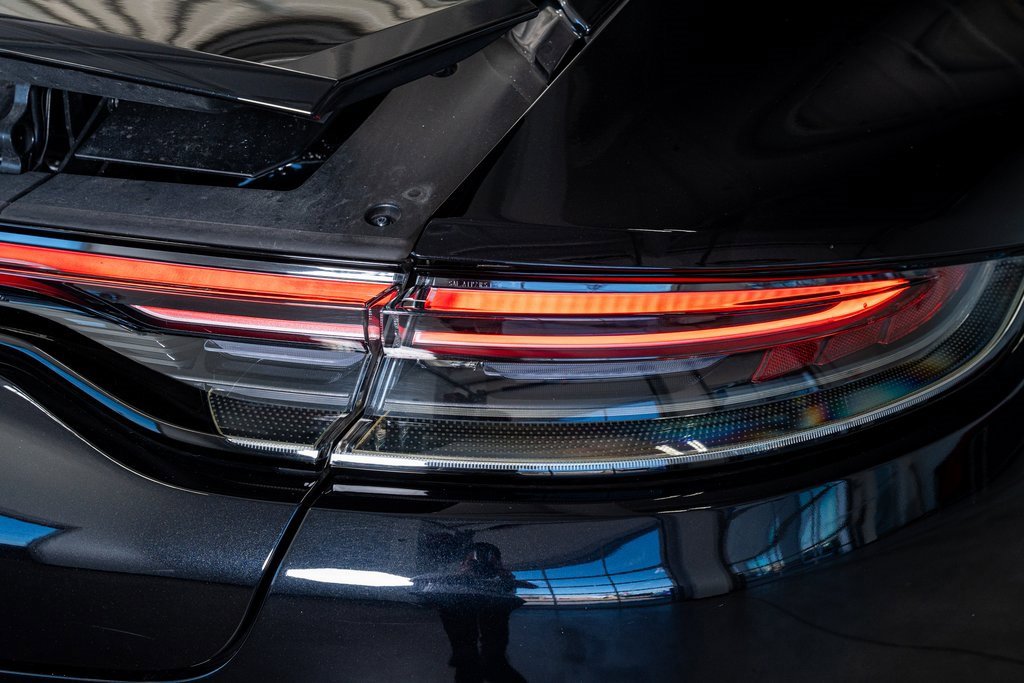 Used 2023 Porsche Panamera Platinum Edition image 29
