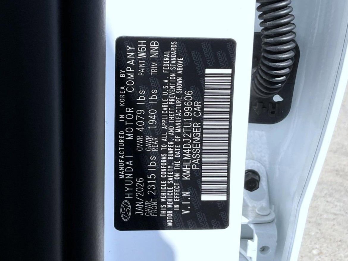 New 2026 Hyundai Elantra Hybrid FWD image 26