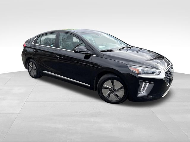 Used 2022 Hyundai Ioniq SE image 1