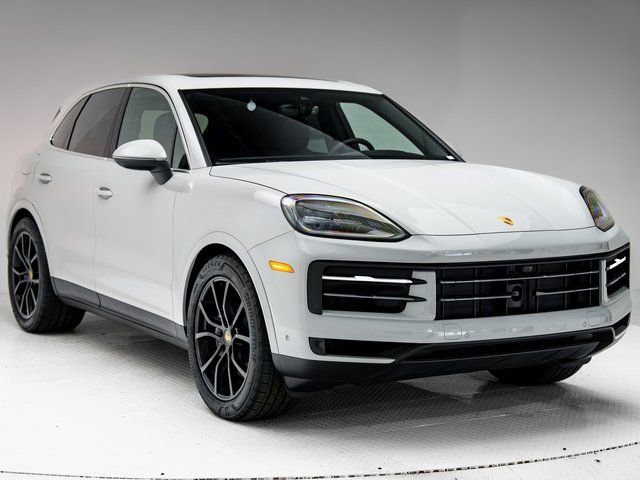 New 2026 Porsche Cayenne image 32