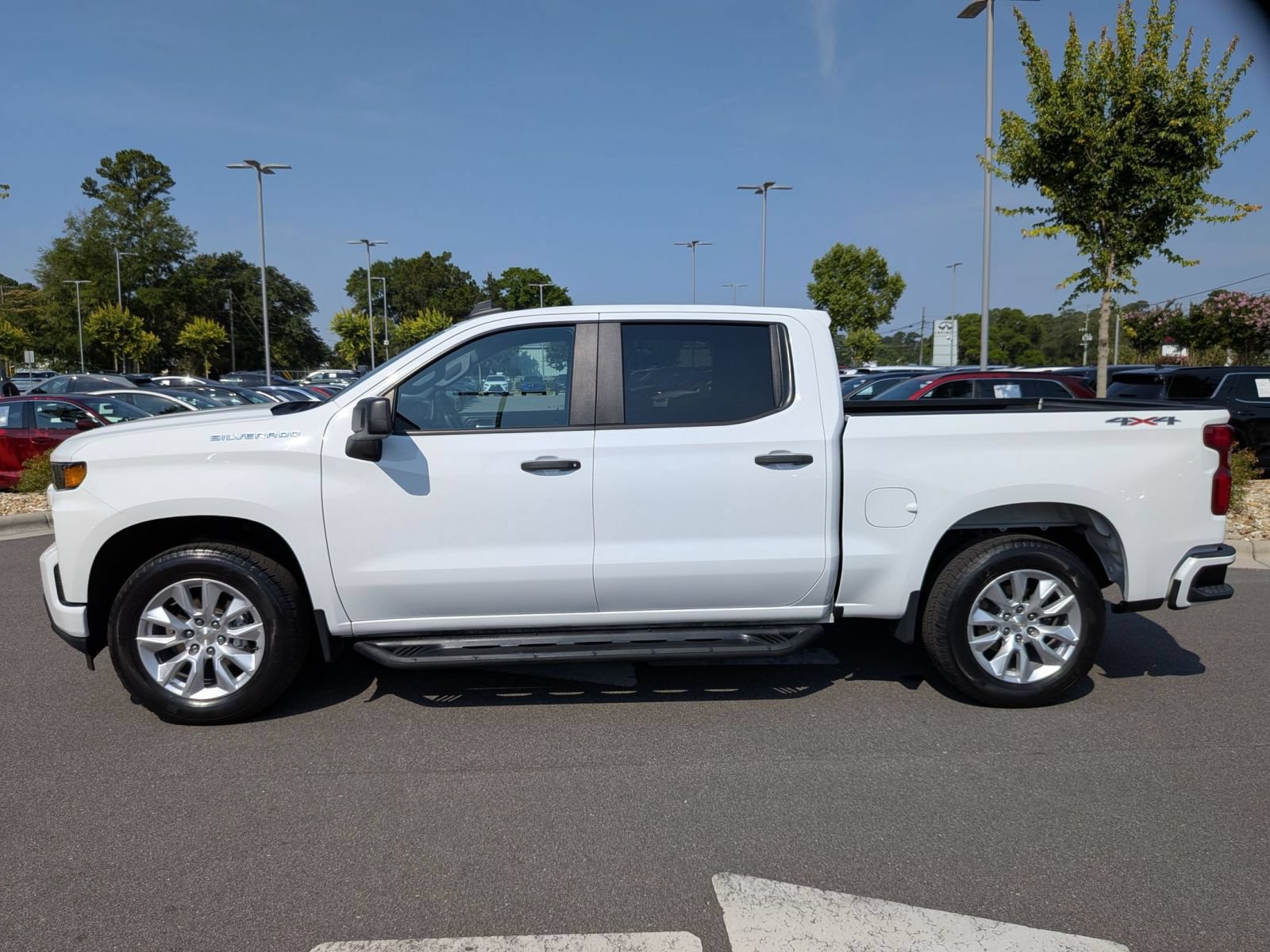 Used 2022 Chevrolet Silverado 1500 Custom AWD/4WD image 6