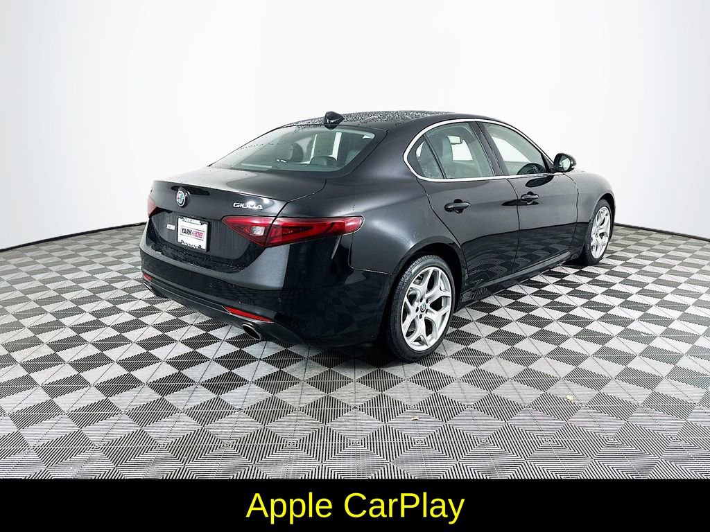 Used 2020 Alfa Romeo Giulia Ti w/ Active Blind Spot Package image 10