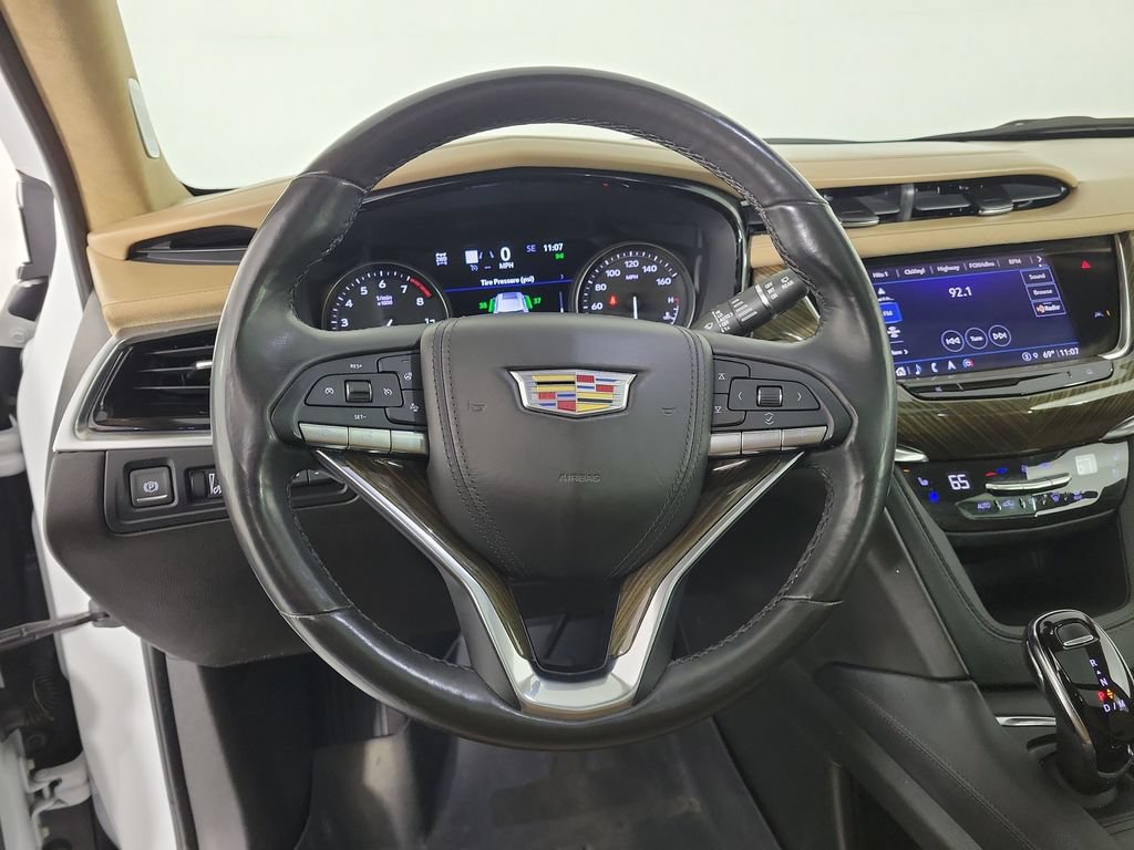 Used 2023 Cadillac XT6 Premium Luxury w/ Platinum Package AWD/4WD image 23