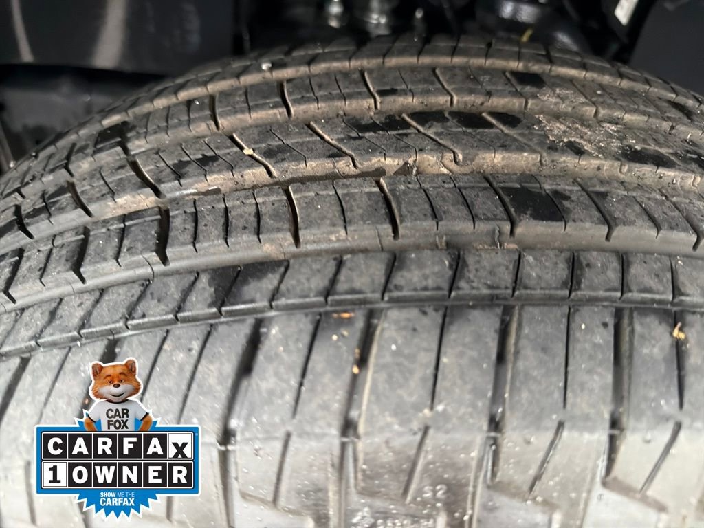 Used 2024 Nissan Frontier SL w/ Technology Package image 12