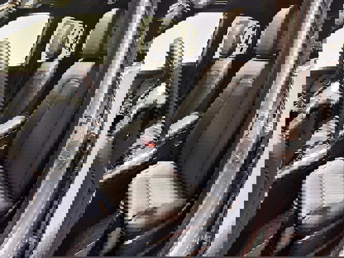 Used 2025 Mercedes-Benz GLA 250 4MATIC image 14