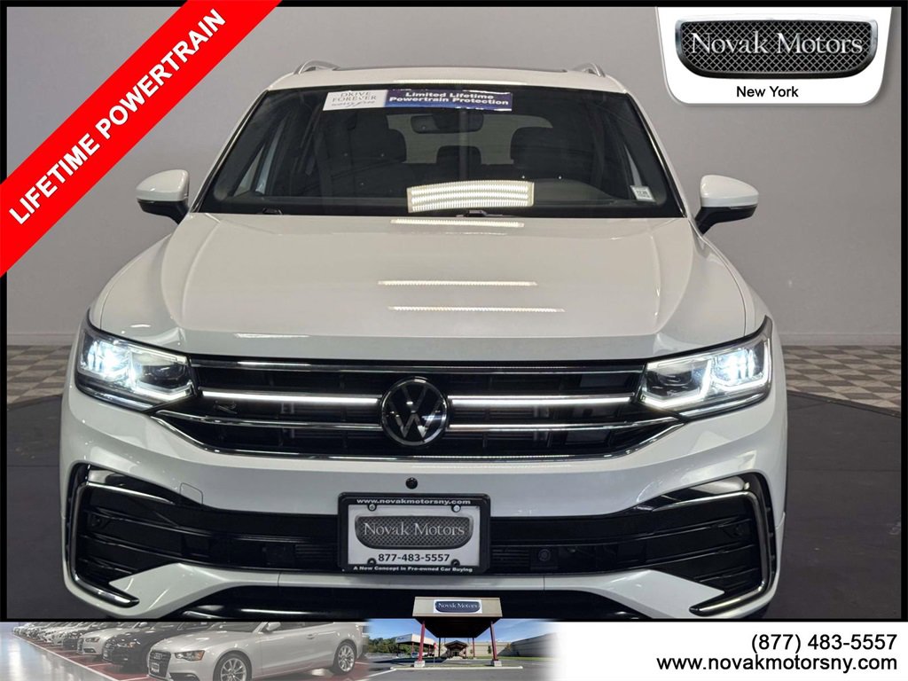 Used 2022 Volkswagen Tiguan SEL R-Line image 2