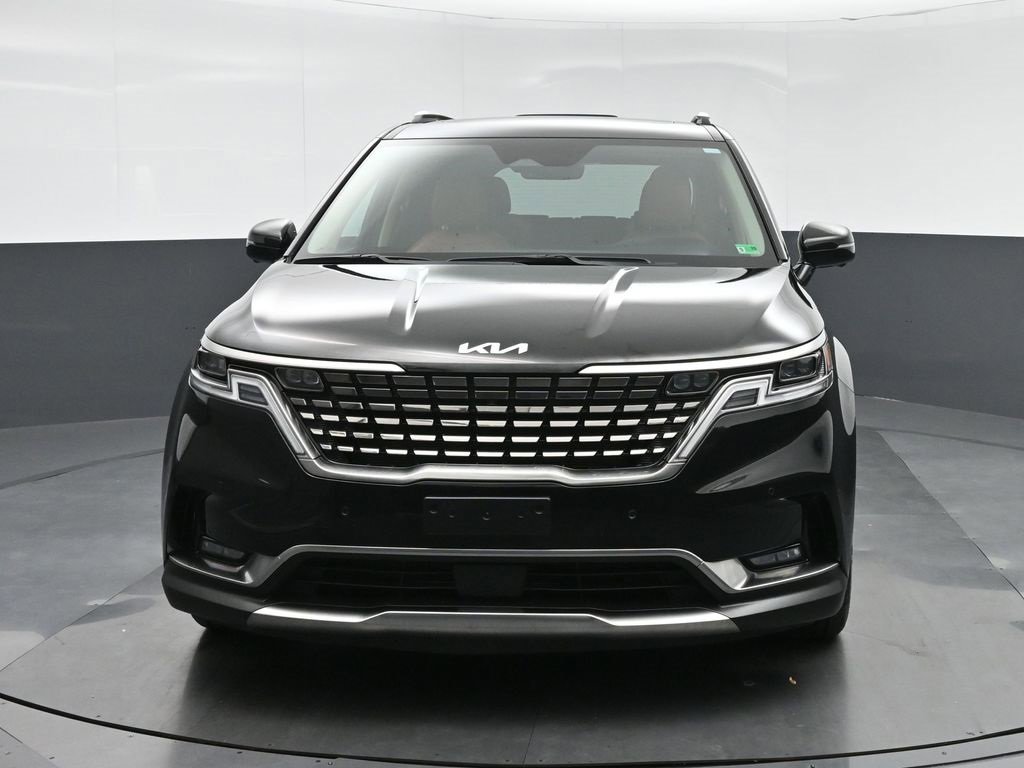 Used 2024 Kia Carnival SX Prestige image 2