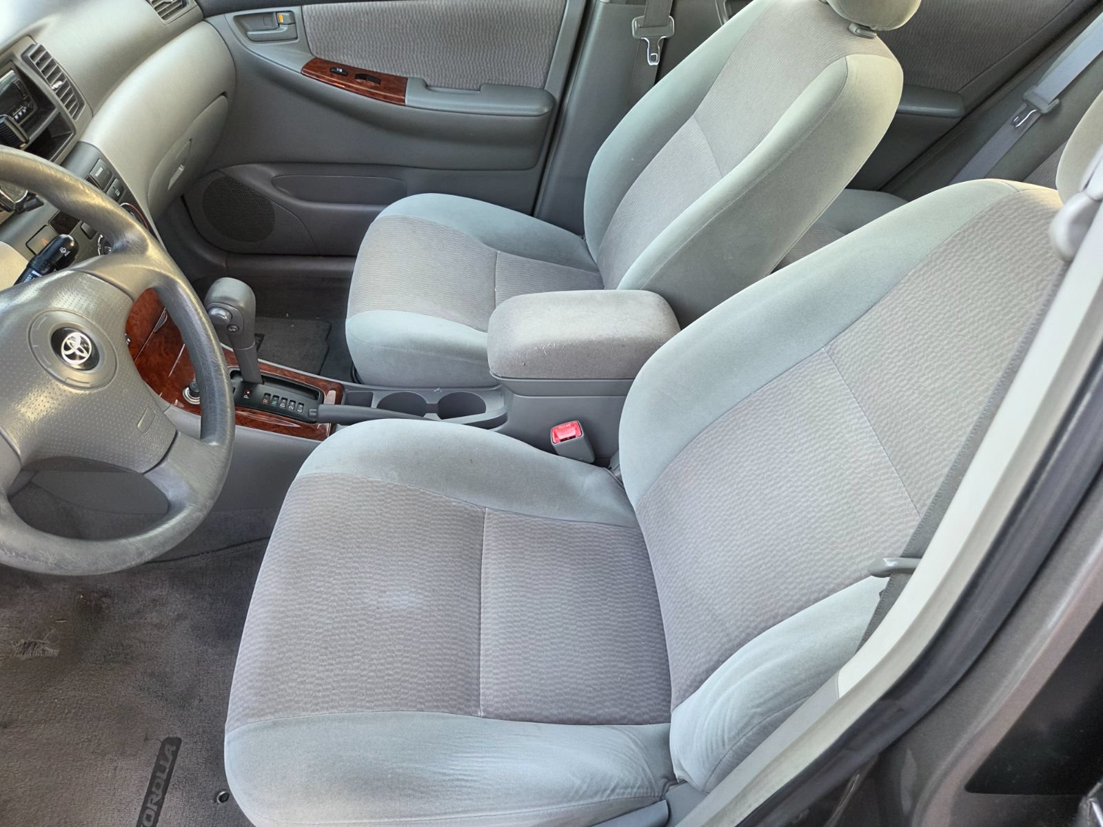Used 2007 Toyota Corolla CE FWD image 6