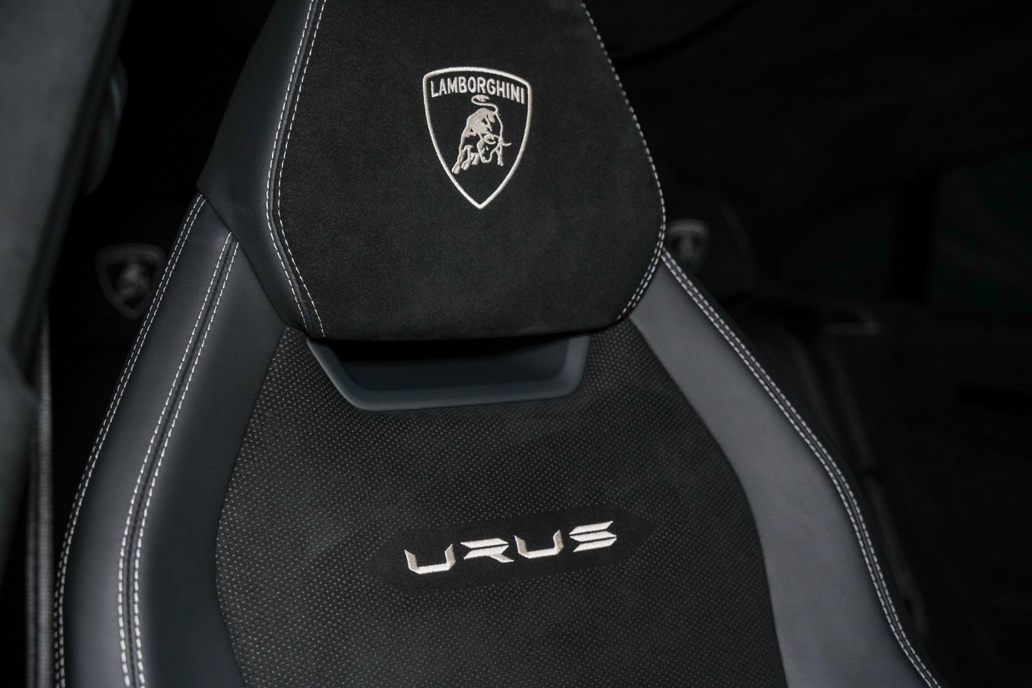 Used 2023 Lamborghini Urus Performante image 35