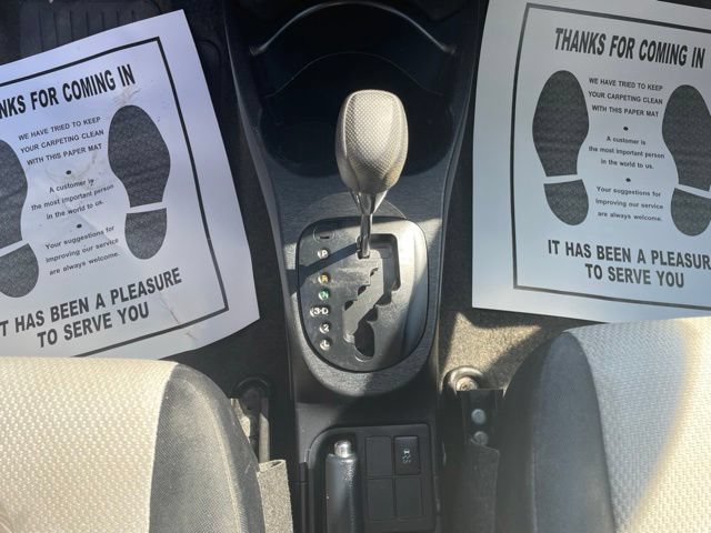 Used 2012 Toyota Yaris LE FWD image 15