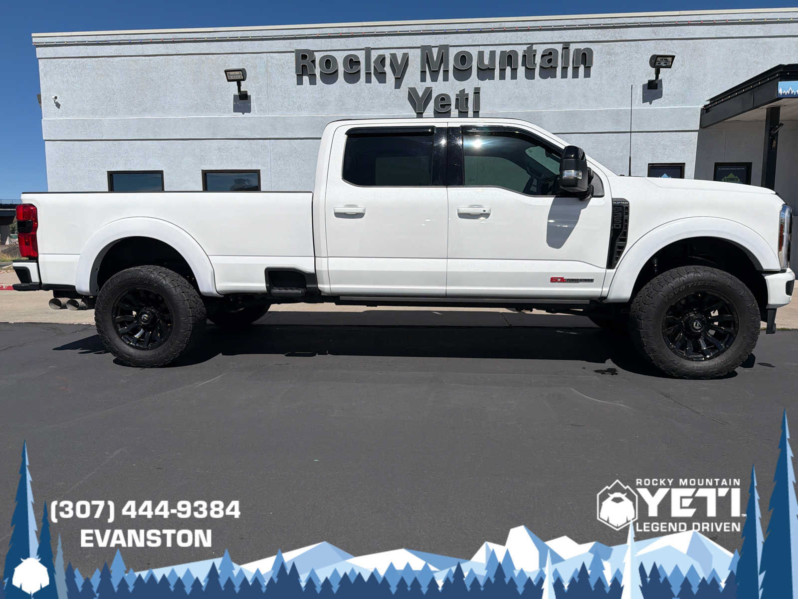 Used 2025 Ford F350 Platinum AWD/4WD image 2