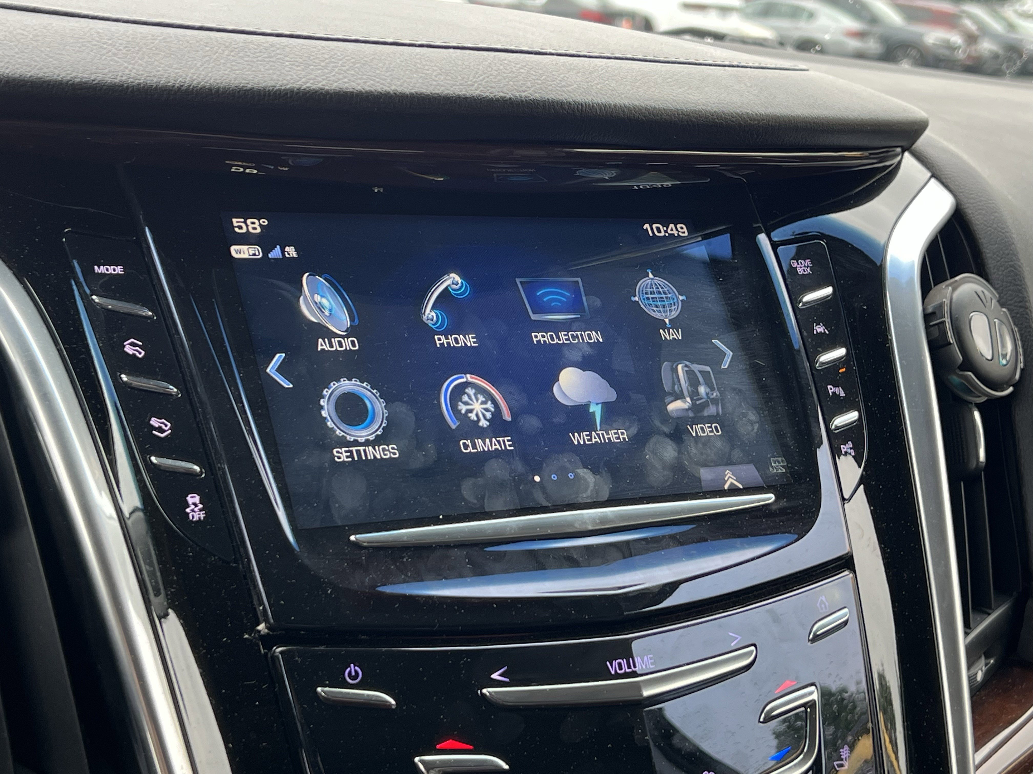 Used 2019 Cadillac Escalade ESV Luxury AWD/4WD image 23