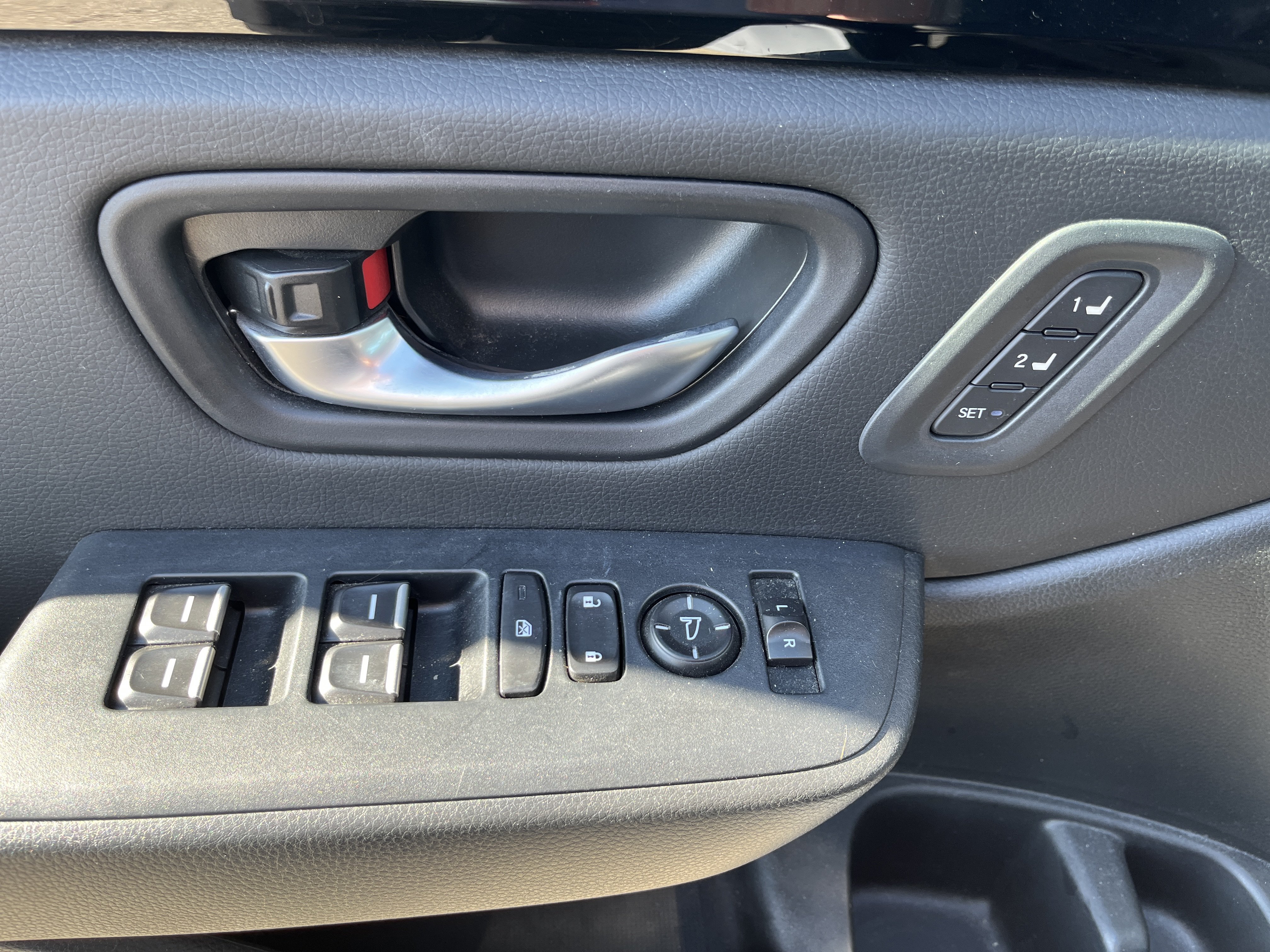 Used 2025 Honda Pilot Touring image 22