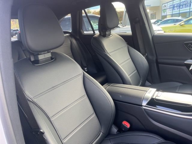 Used 2024 Mercedes-Benz GLC 300 4MATIC image 17