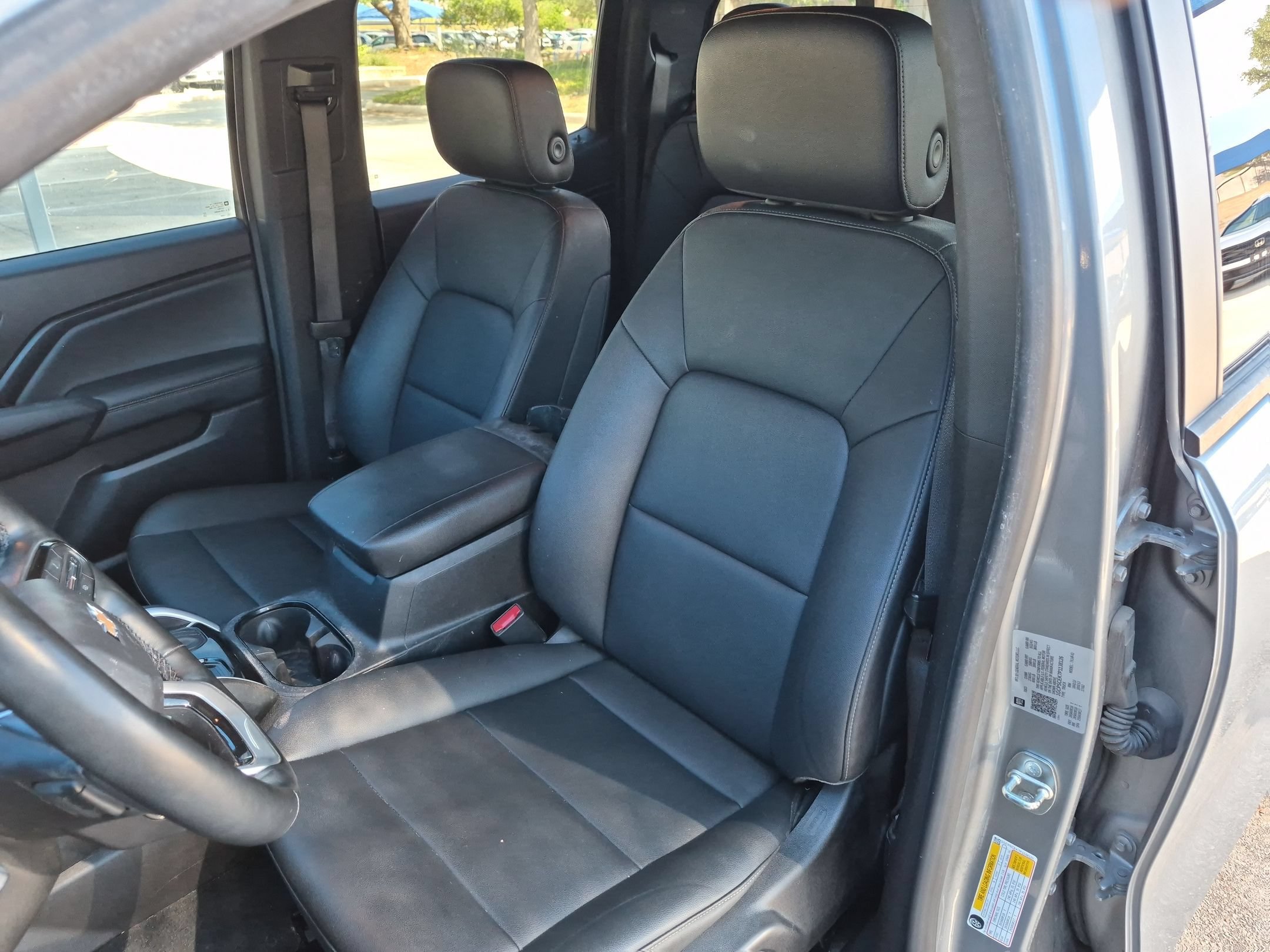 Used 2023 Chevrolet Colorado LT w/ LT Convenience Package III RWD image 13