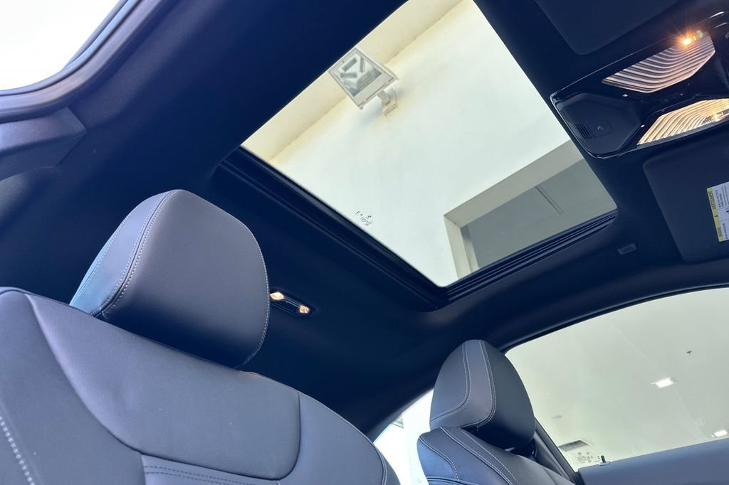 New 2025 BMW M240i xDrive Coupe w/ Premium Package AWD/4WD image 17