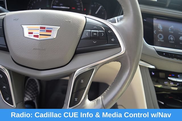 Used 2017 Cadillac XT5 Luxury w/ Driver Awareness Package FWD image 5