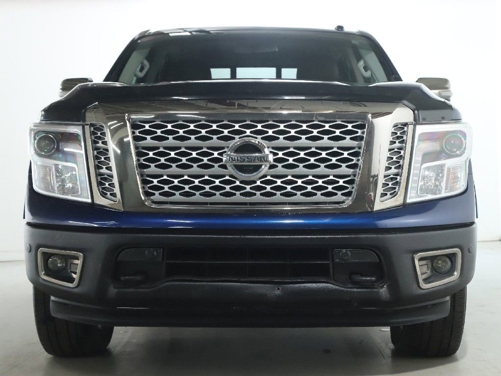 Used 2017 Nissan Titan Platinum Reserve image 5