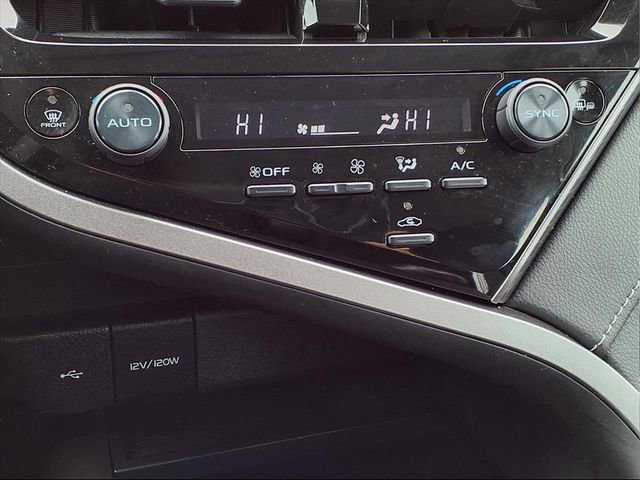 Used 2023 Toyota Camry SE image 18